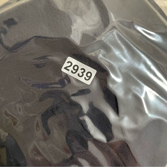 🏷️ 5 for $25 - KIMCHI Blue Top - Picture 9 of 9